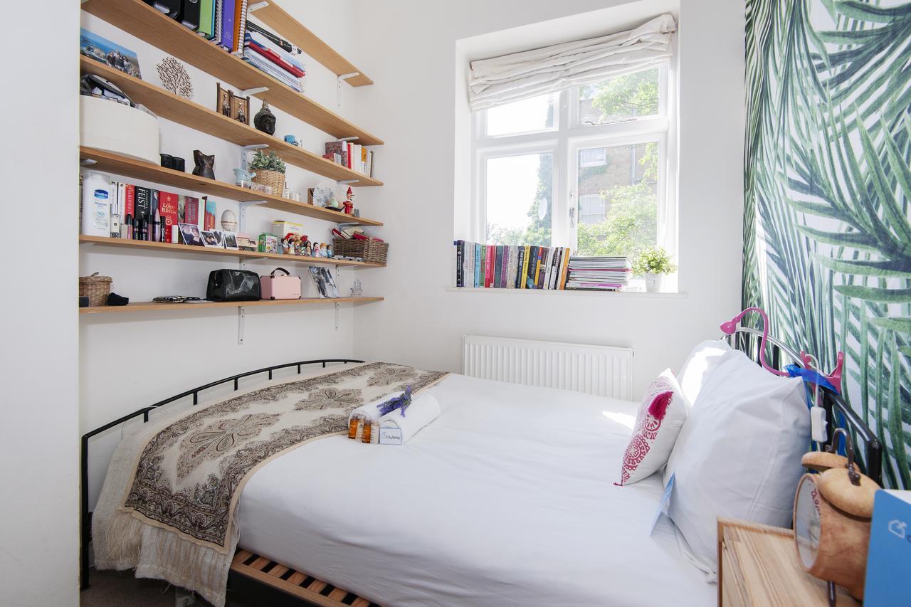 Bright Gratton Road Apartment London Eksteriør bilde